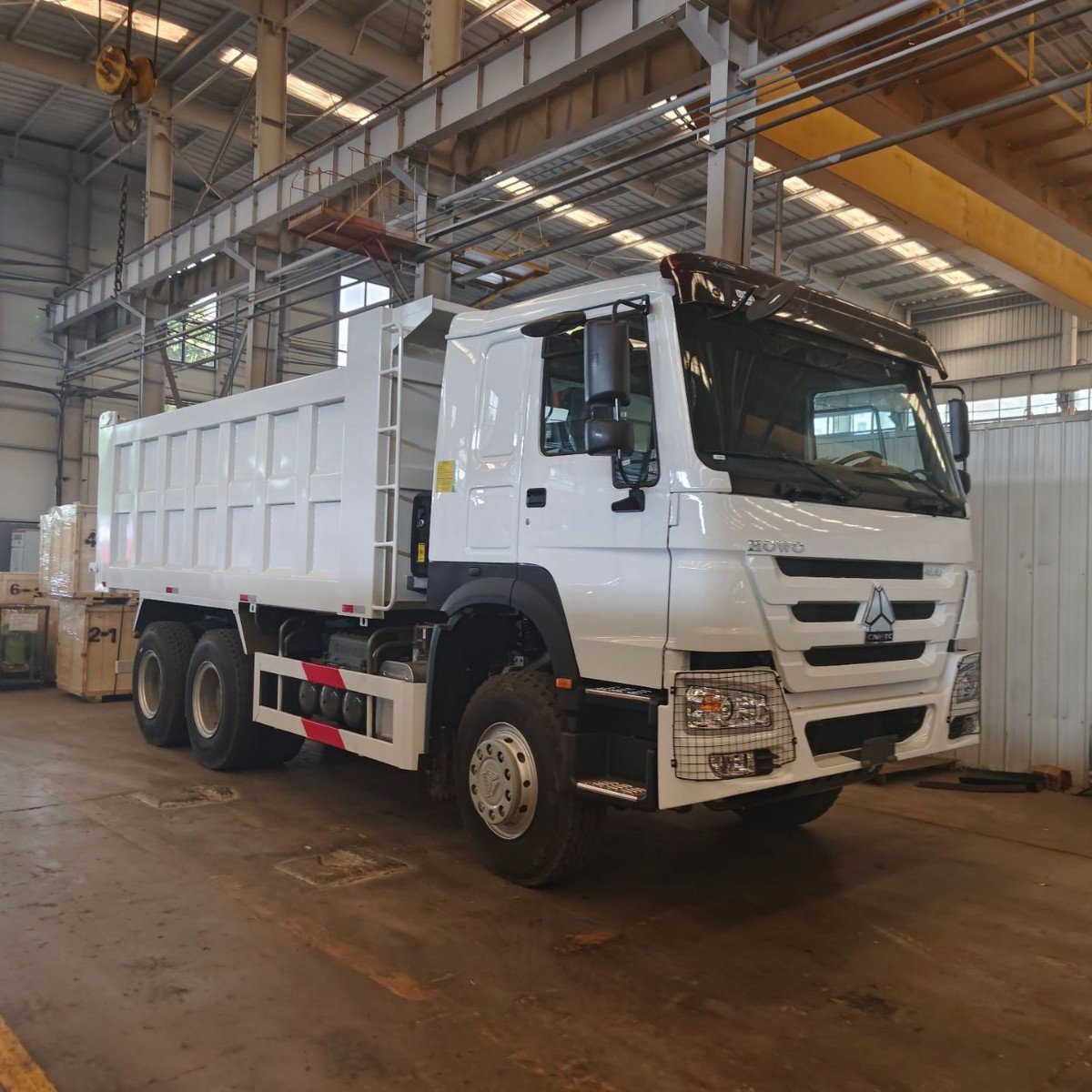 豪沃6×4自卸车