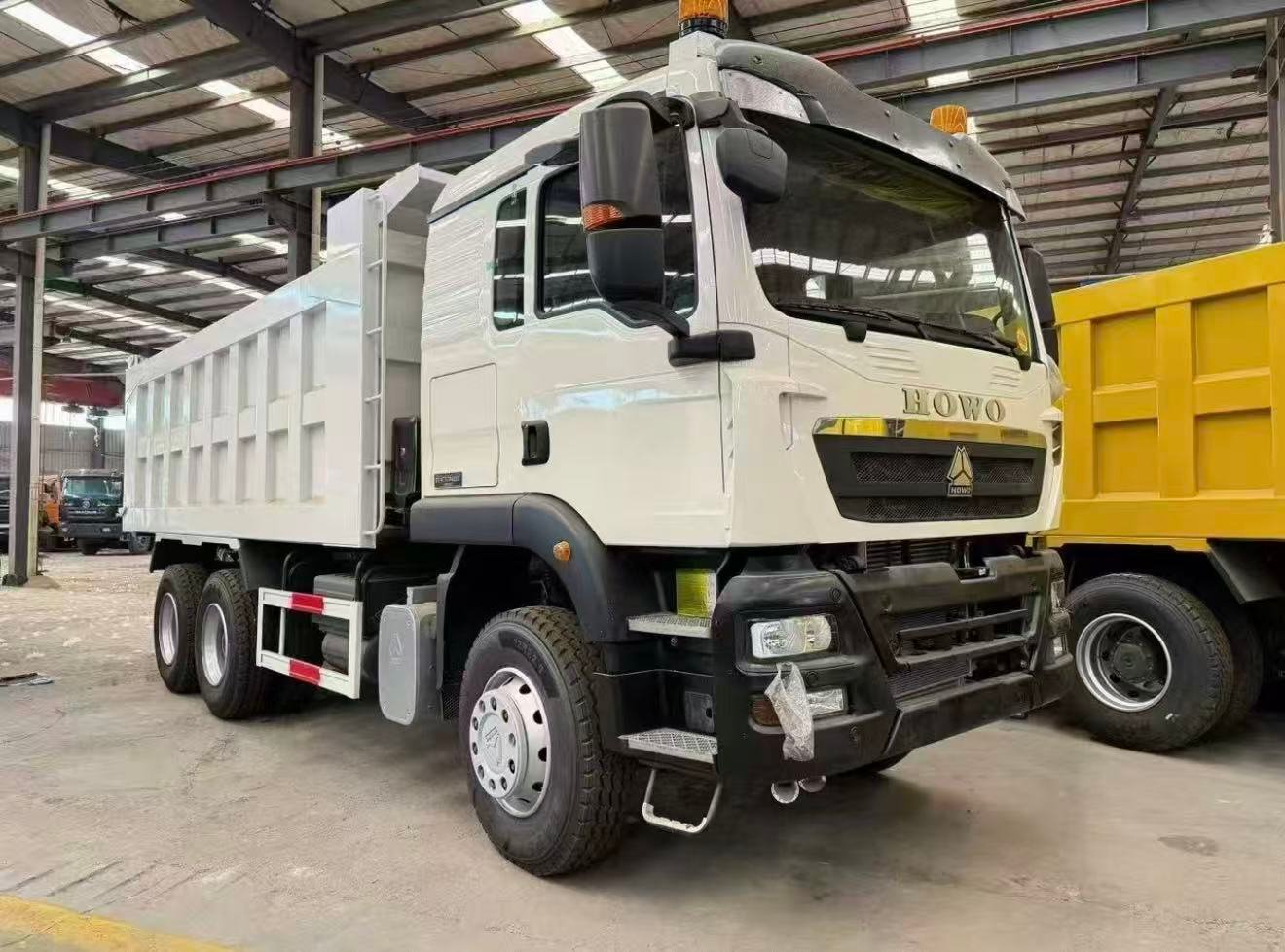 豪沃tx6×4自卸