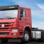 豪沃 6X4 牵引车