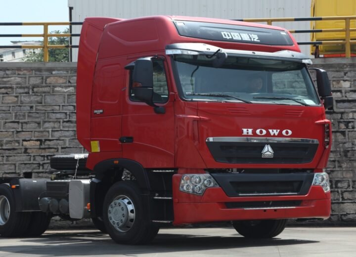 HOWO T7 4X2 Tractor Truck